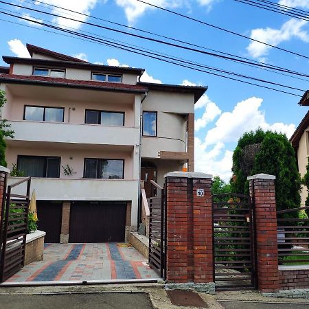 Ten'S Apartment - Spatios Si Linistit Kolozsvár Kültér fotó