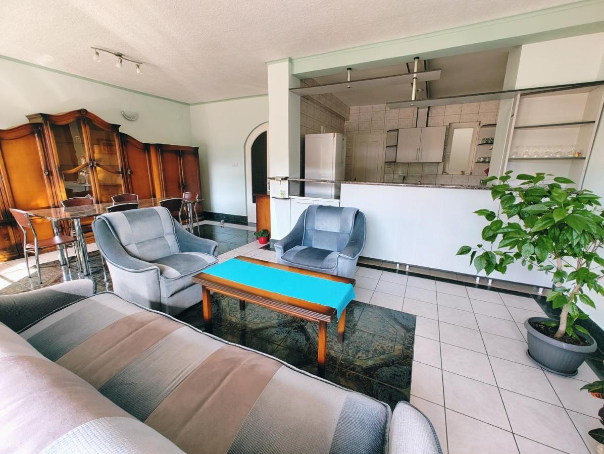 Ten'S Apartment - Spatios Si Linistit Kolozsvár Kültér fotó