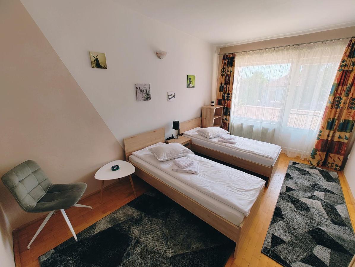 Ten'S Apartment - Spatios Si Linistit Kolozsvár Kültér fotó